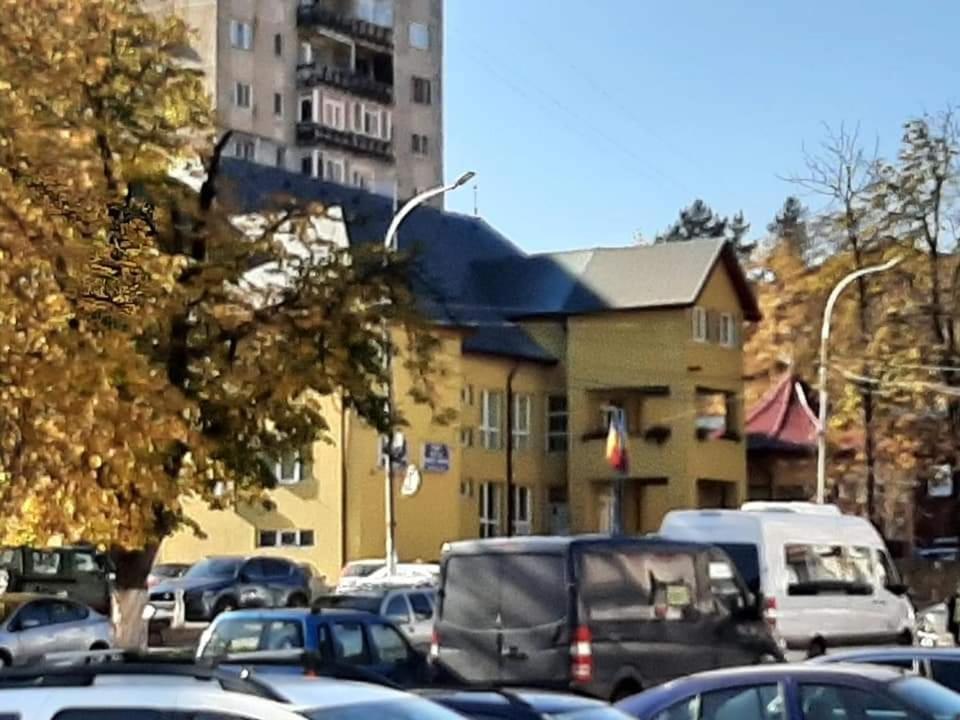 Cazare Apartament Cu 2 Camere Nehoiu Zewnętrze zdjęcie